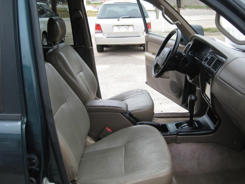 Toyota 4Runner Vehicle Image 19