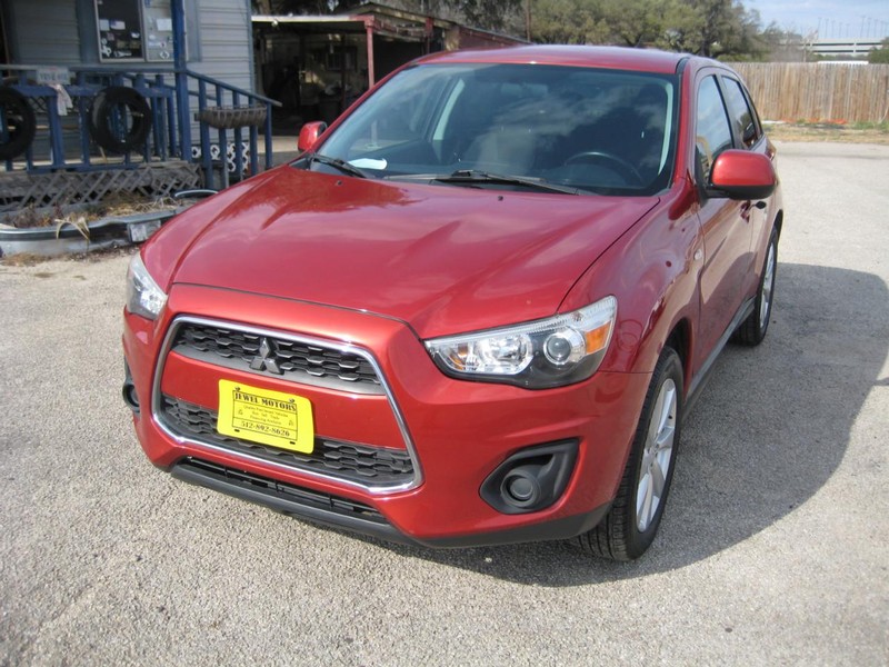 Mitsubishi Outlander Sport Vehicle Image 07