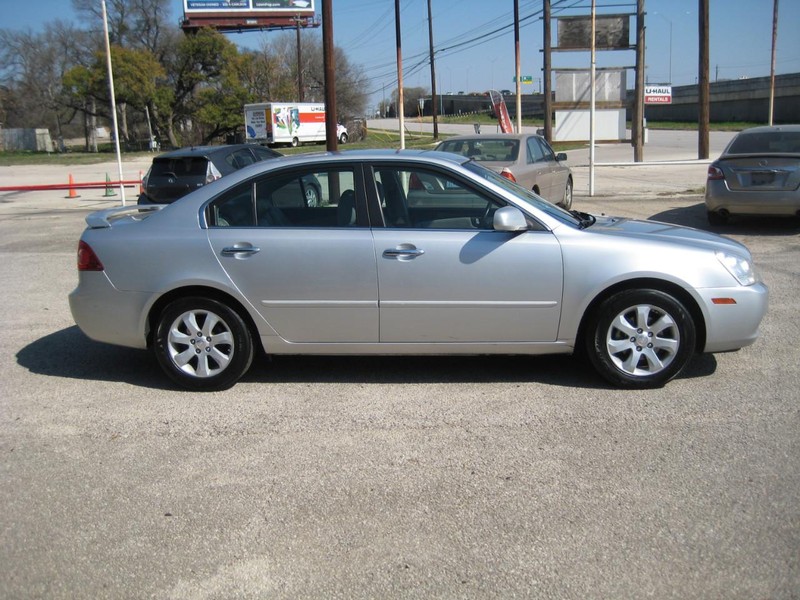 Kia Optima Vehicle Full-screen Gallery Image 05