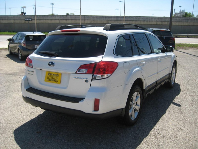 Subaru Outback Vehicle Image 04