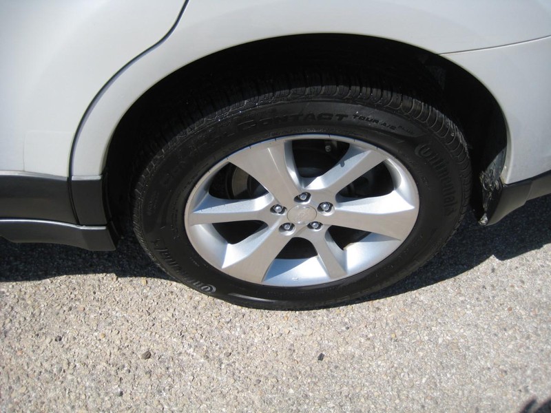 Subaru Outback Vehicle Image 09