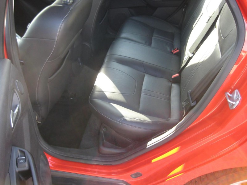 Ford Focus Vehicle Image 15