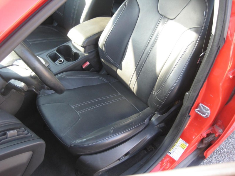 Ford Focus Vehicle Image 17