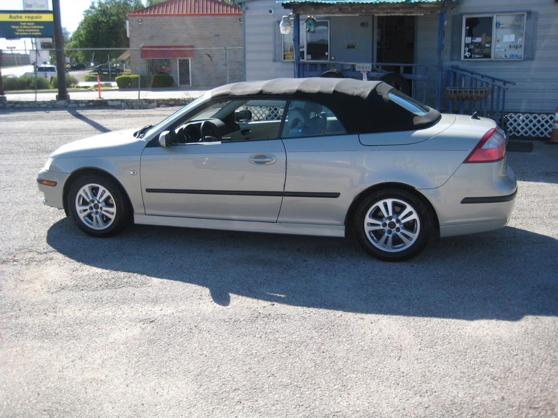 Saab 9-3 Vehicle Image 02