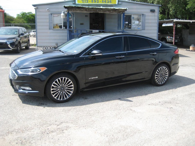 Ford Fusion Hybrid Vehicle Image 02