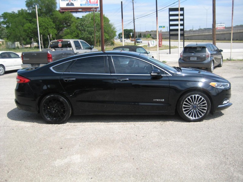 Ford Fusion Hybrid Vehicle Image 06