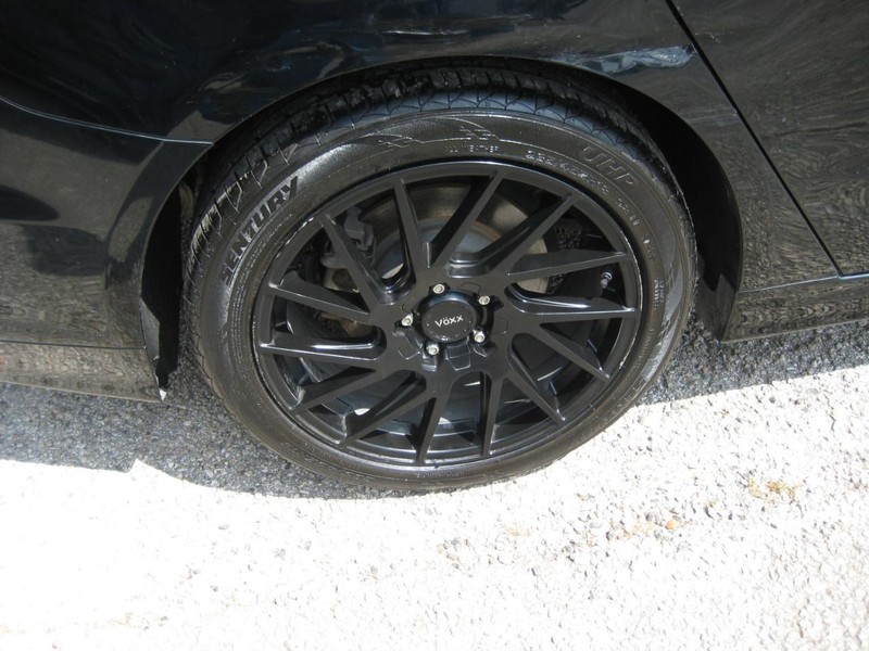 Ford Fusion Hybrid Vehicle Image 11