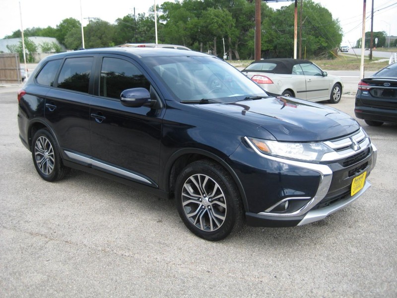 Mitsubishi Outlander Vehicle Image 08