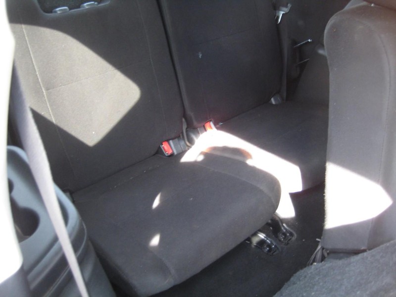 Mitsubishi Outlander Vehicle Image 18