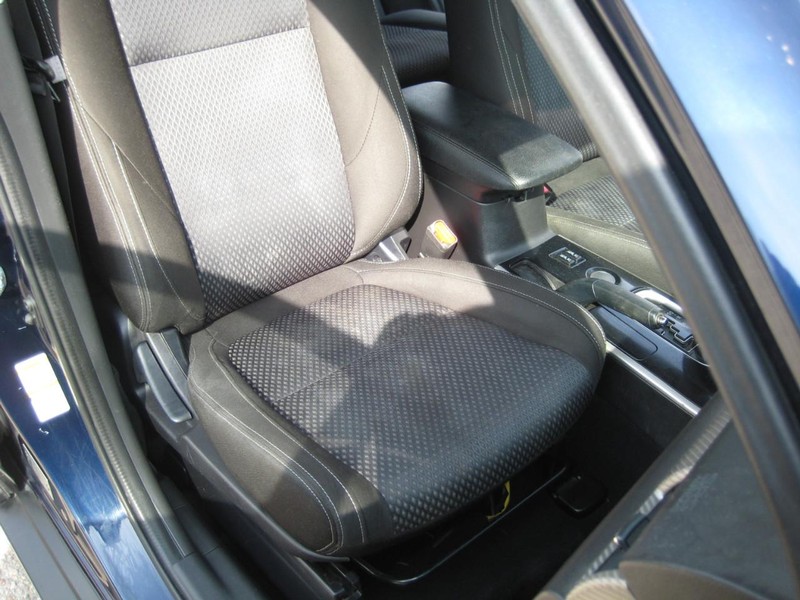 Mitsubishi Outlander Vehicle Image 20