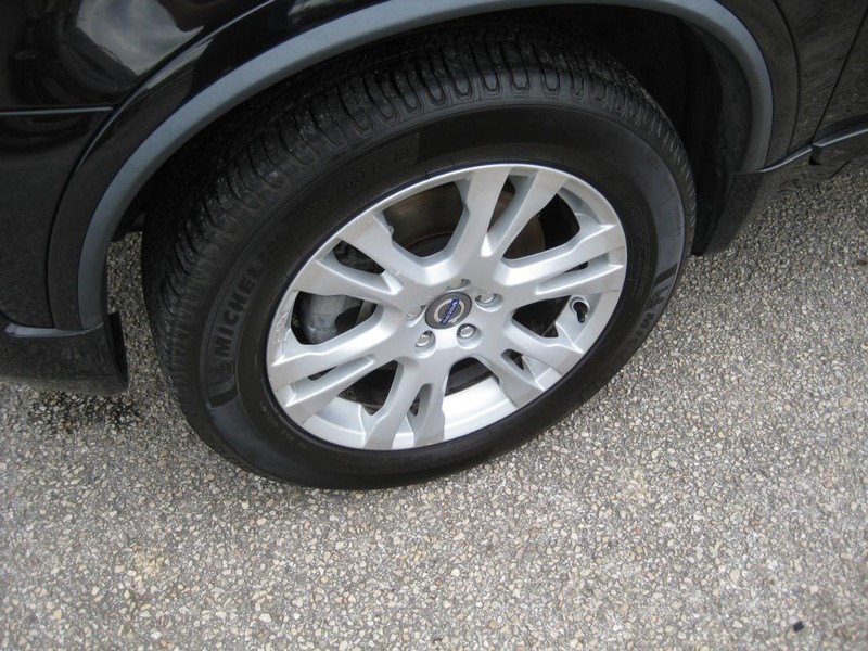 Volvo XC90 Vehicle Full-screen Gallery Image 08