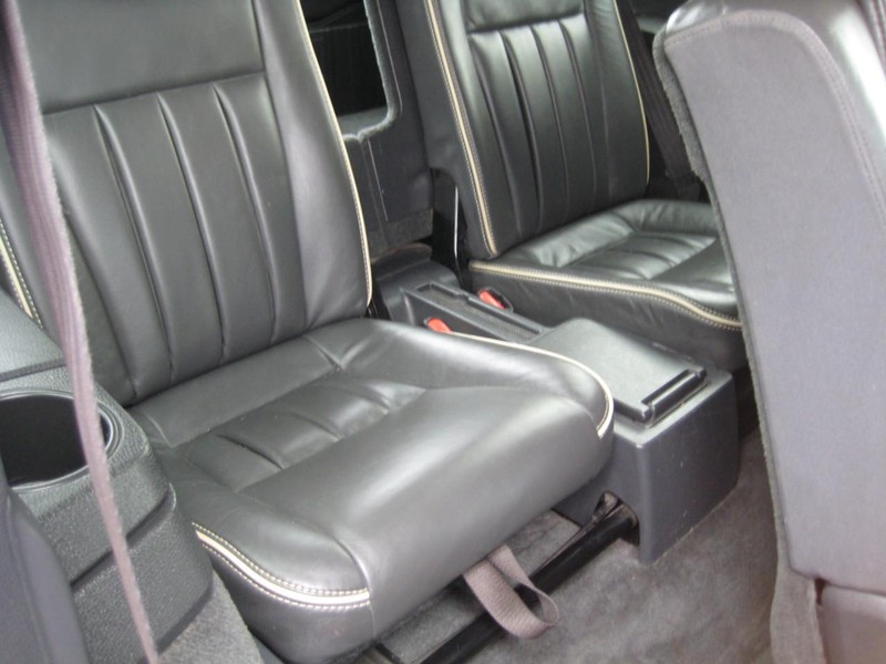 Volvo XC90 Vehicle Full-screen Gallery Image 13