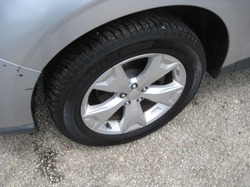 Subaru Forester Vehicle Full-screen Gallery Image 07