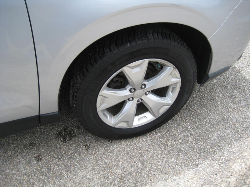 Subaru Forester Vehicle Full-screen Gallery Image 10