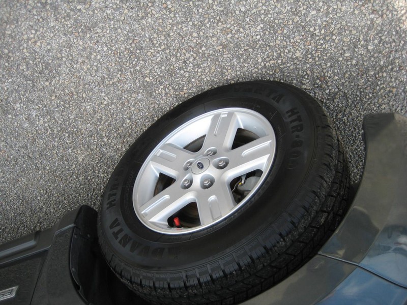 Ford Escape Vehicle Image 07