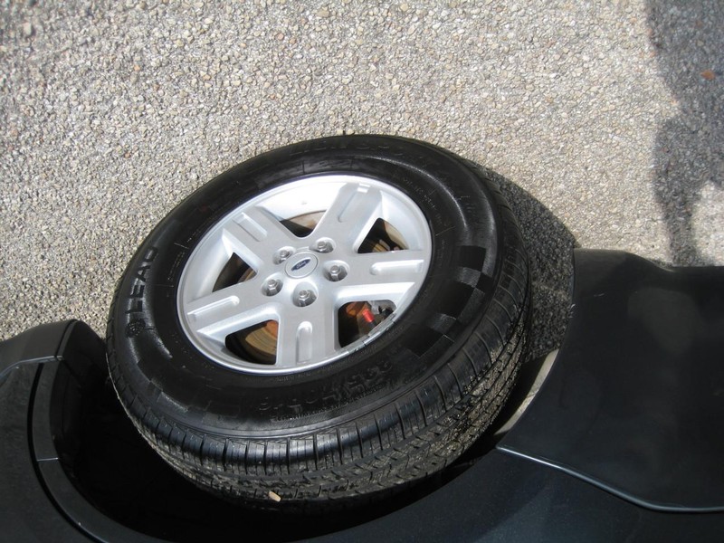 Ford Escape Vehicle Image 09