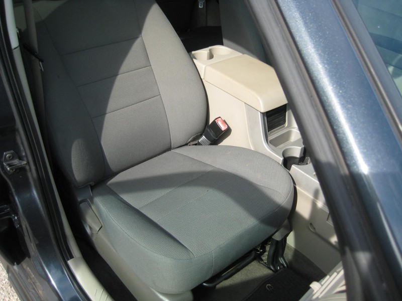 Ford Escape Vehicle Image 12