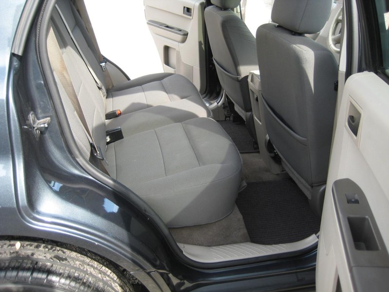 Ford Escape Vehicle Image 18