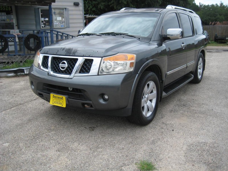 Nissan Armada Vehicle Full-screen Gallery Image 07