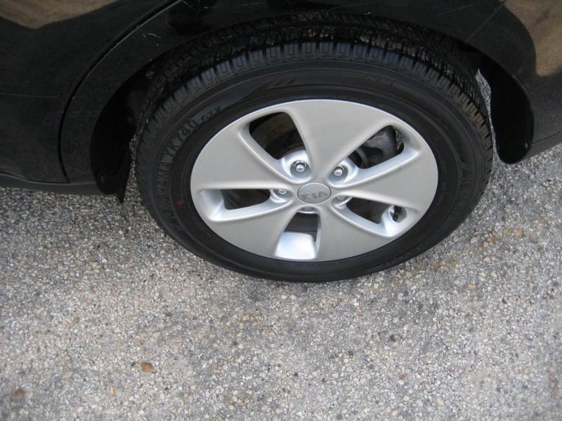 Kia Soul Vehicle Full-screen Gallery Image 08