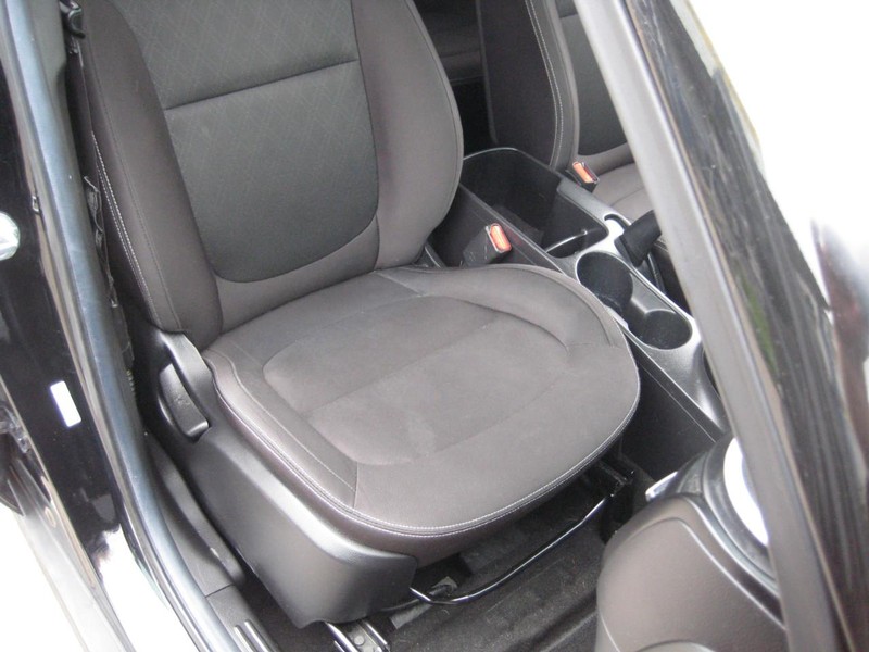Kia Soul Vehicle Full-screen Gallery Image 12