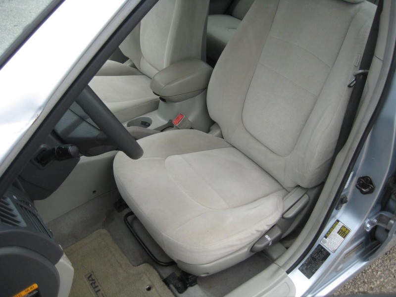 Kia Spectra Vehicle Full-screen Gallery Image 15