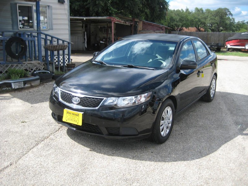 Kia Forte Vehicle Full-screen Gallery Image 07