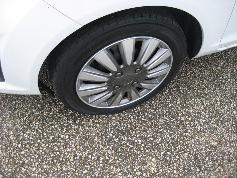 2013 Ford Fiesta SE - Photo 7