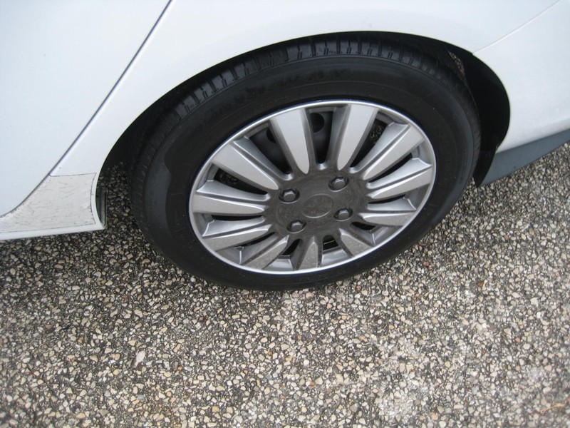 2013 Ford Fiesta SE - Photo 8
