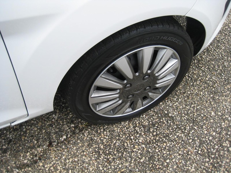 2013 Ford Fiesta SE - Photo 10
