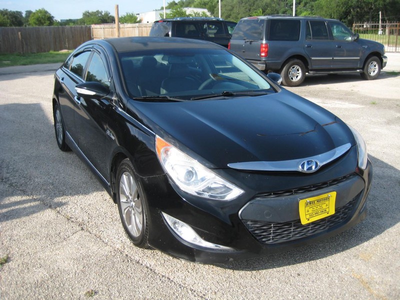 Hyundai Sonata Hybrid Vehicle Image 05
