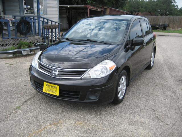Nissan Versa Vehicle Image 07