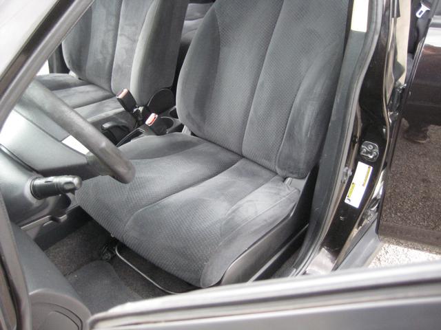 Nissan Versa Vehicle Image 16