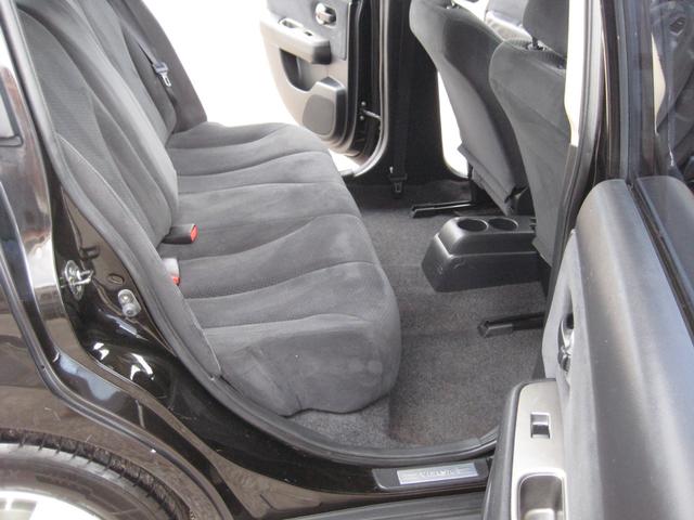 Nissan Versa Vehicle Image 17