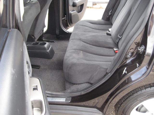 Nissan Versa Vehicle Image 18