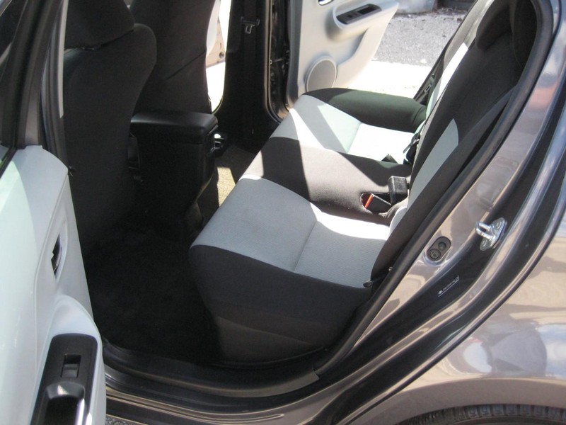 Toyota Prius C Vehicle Image 19
