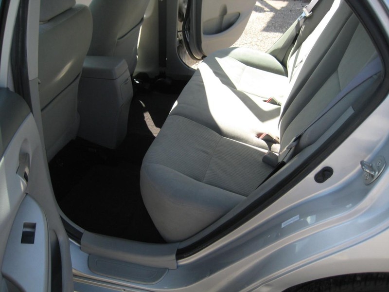 Toyota Corolla Vehicle Image 17