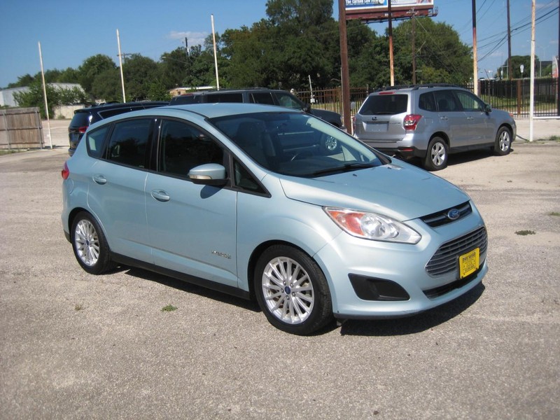 Ford C-Max Hybrid Vehicle Image 06