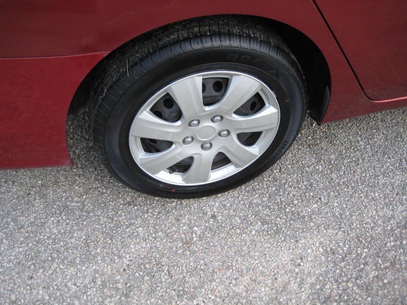 Nissan Sentra Vehicle Full-screen Gallery Image 10