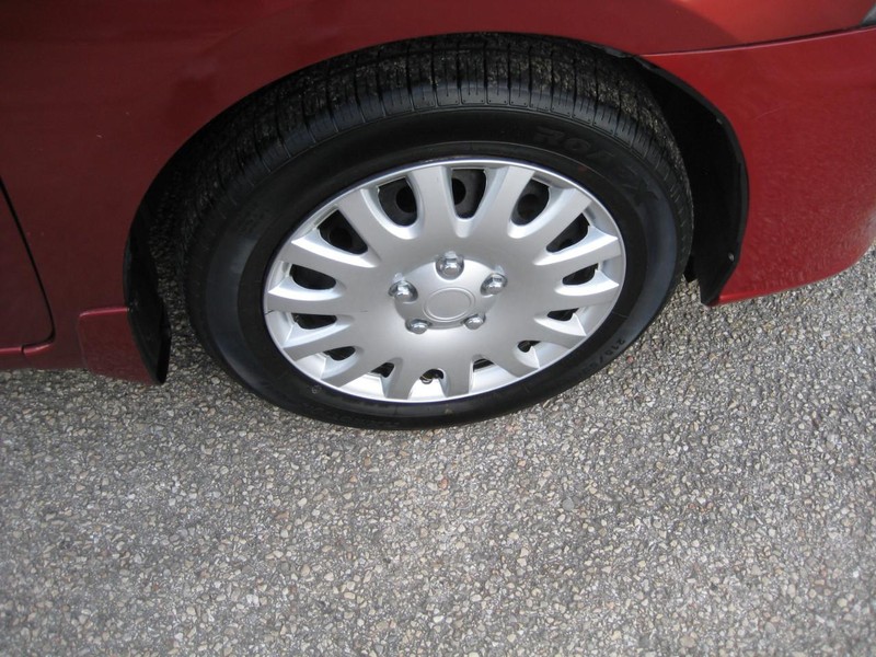 Nissan Sentra Vehicle Full-screen Gallery Image 11