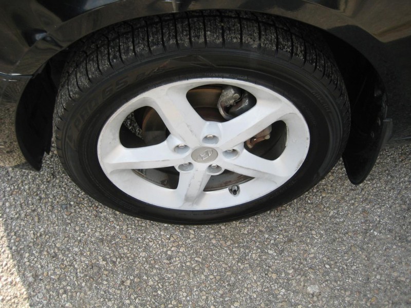 Hyundai Sonata Vehicle Full-screen Gallery Image 08