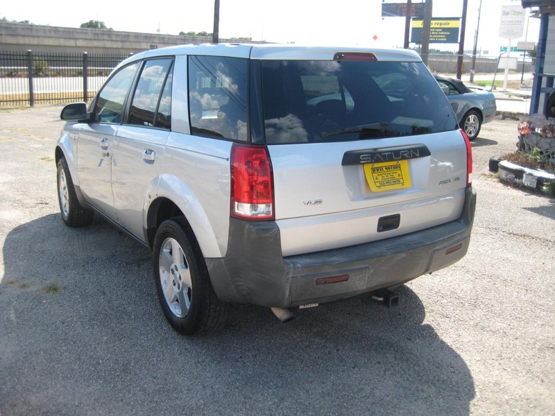 Saturn VUE Vehicle Full-screen Gallery Image 03