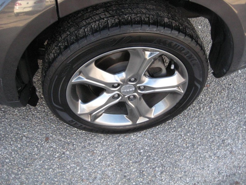 Dodge Journey Vehicle Full-screen Gallery Image 09