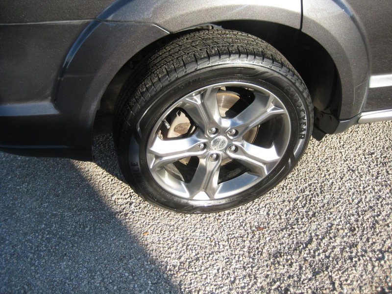 Dodge Journey Vehicle Full-screen Gallery Image 10