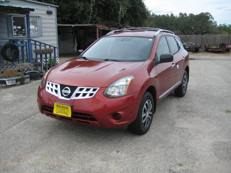 Nissan Rogue Vehicle Image 07