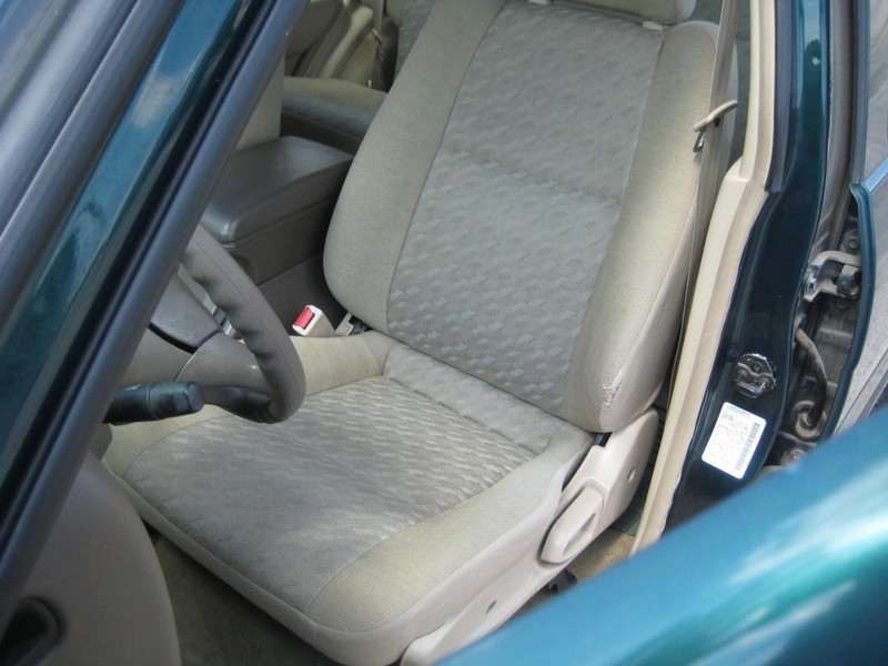 Nissan Pathfinder Vehicle Full-screen Gallery Image 16