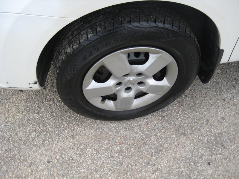 Nissan Rogue Vehicle Image 08