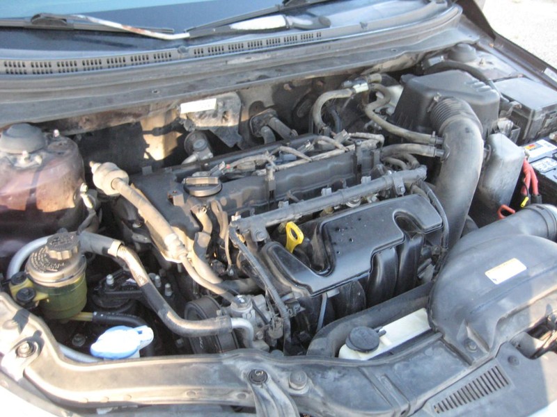Kia Forte Vehicle Full-screen Gallery Image 13