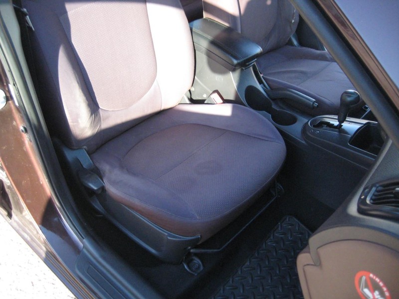 Kia Forte Vehicle Full-screen Gallery Image 21
