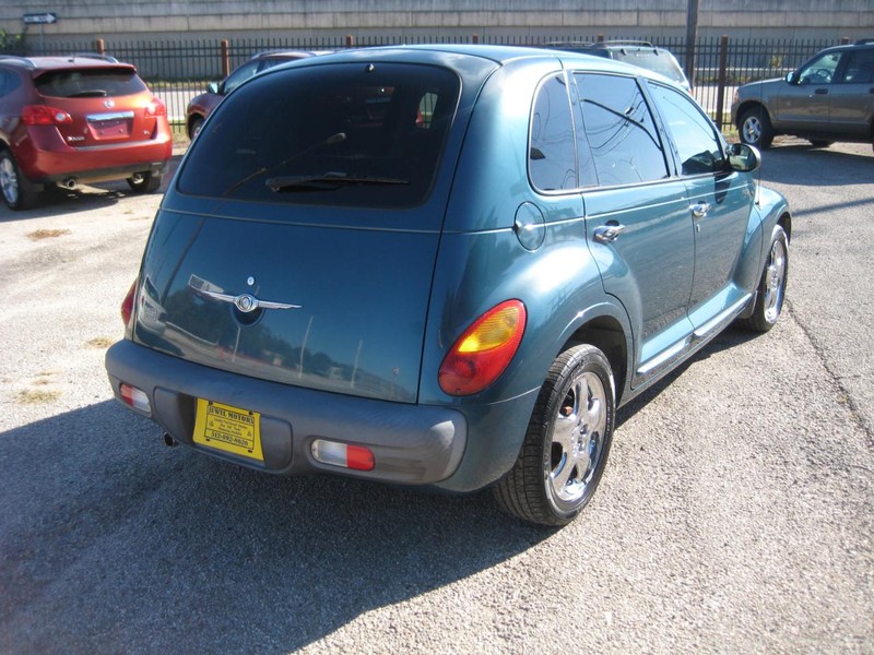 Chrysler PT Cruiser Vehicle Full-screen Gallery Image 03
